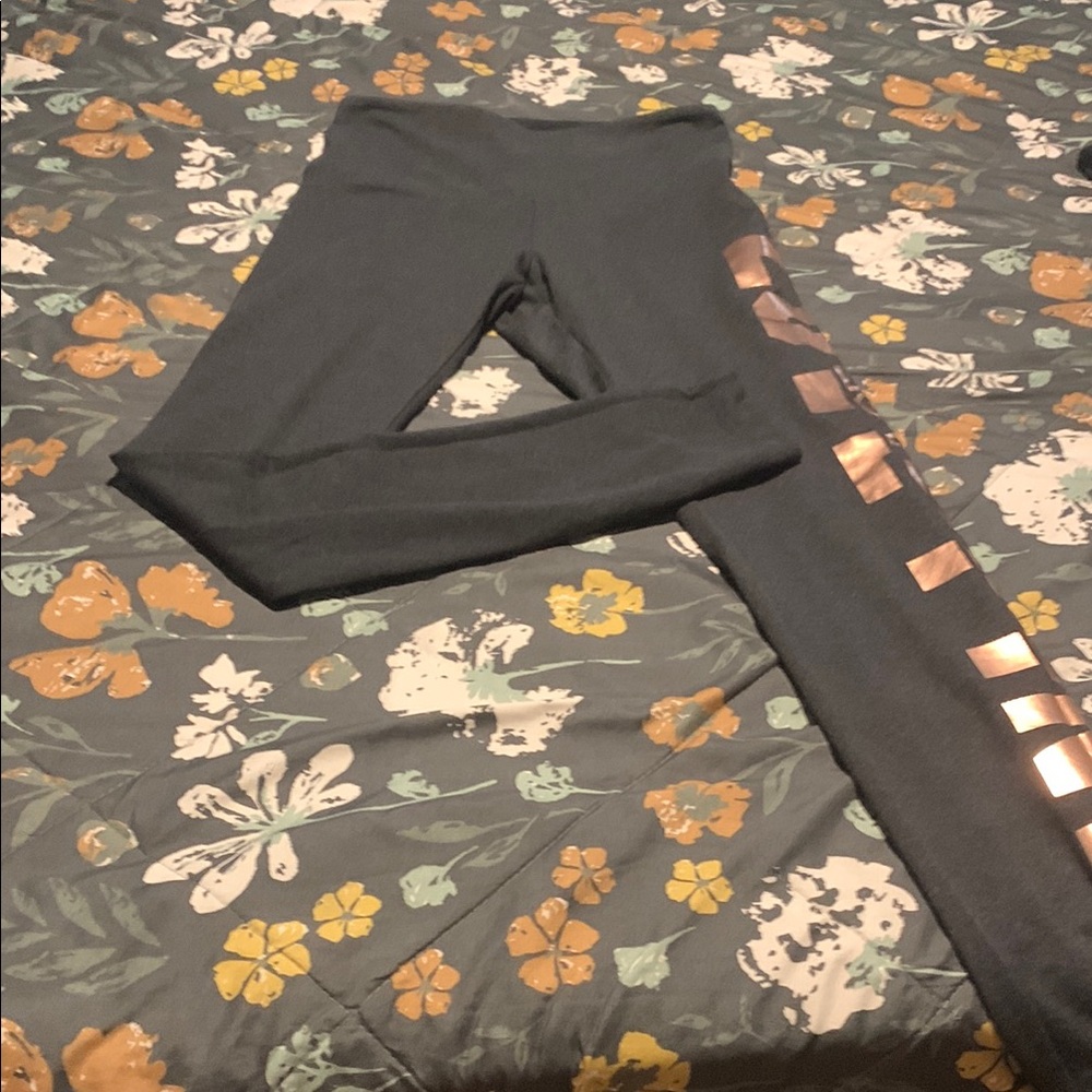 Gray Leggings with Copper Accents